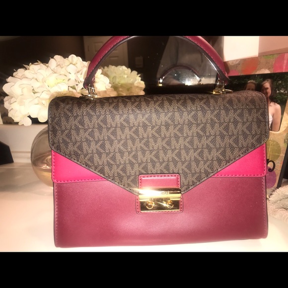 Michael Kors Purse - Picture 1 of 5
